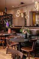 Hotel Marignan Champs - Elysées