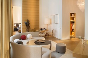 Hotel Marignan Champs - Elysées