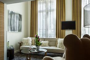 Hotel Marignan Champs - Elysées