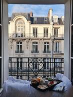 Hotel Marignan Champs - Elysées