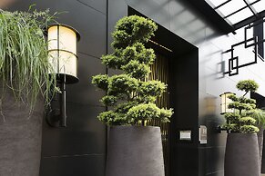 Hotel Marignan Champs - Elysées