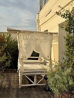Hotel Marignan Champs - Elysées