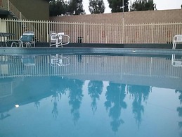 Little Boy Blue Motel