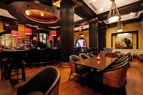 Grand Bohemian Orlando, Autograph Collection