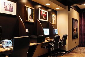 Grand Bohemian Orlando, Autograph Collection