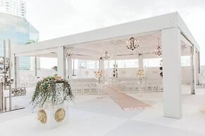 Grand Bohemian Orlando, Autograph Collection