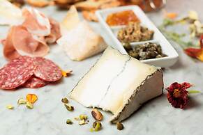 Grand Bohemian Orlando, Autograph Collection