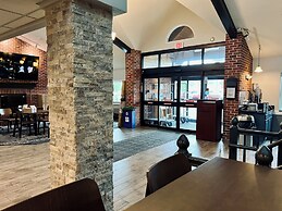 AmericInn by Wyndham Beaver Dam