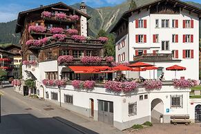Hotel Chesa Grischuna