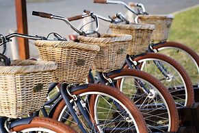 Villa Montana Beach Resort