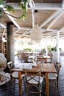 Villa Montana Beach Resort