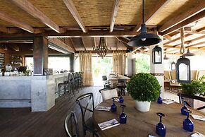 Villa Montana Beach Resort