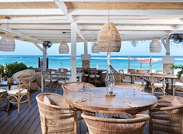 Villa Montana Beach Resort