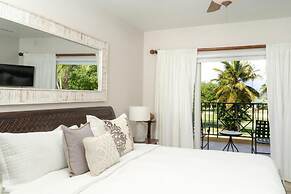 Villa Montana Beach Resort