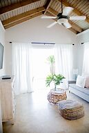 Villa Montana Beach Resort