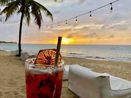 Villa Montana Beach Resort