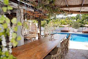 Villa Montana Beach Resort