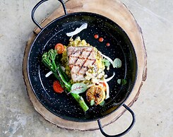 Villa Montana Beach Resort