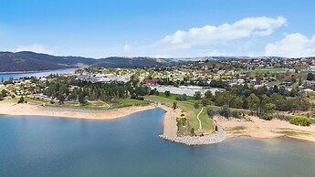 Horizons Lake Jindabyne