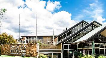 Horizons Lake Jindabyne