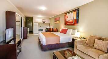 Horizons Lake Jindabyne