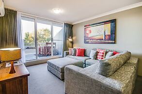 Horizons Lake Jindabyne