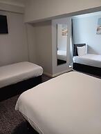 Kings Park Hotel