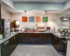 Comfort Suites Pittsburgh Airport