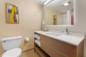 Comfort Suites Pittsburgh Airport