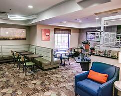 Comfort Suites Pittsburgh Airport