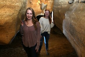 The Smokehouse Lodge and Cabins
