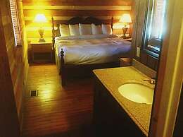 The Smokehouse Lodge and Cabins