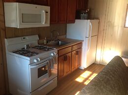 The Smokehouse Lodge and Cabins