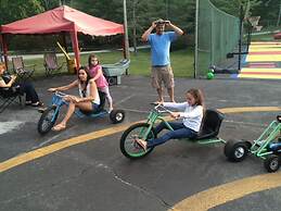 The Smokehouse Lodge and Cabins