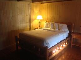 The Smokehouse Lodge and Cabins