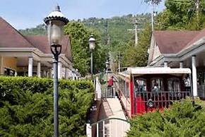 The Smokehouse Lodge and Cabins
