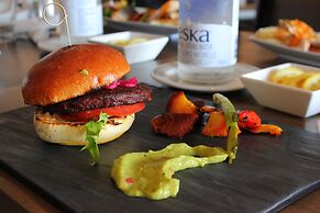 Ramada by Wyndham Jacksons Point