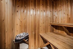 Ramada by Wyndham Jacksons Point