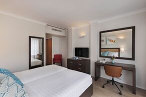 Kfar Maccabiah Hotel and Suites