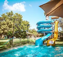 Kfar Maccabiah Hotel and Suites