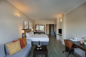 Kfar Maccabiah Hotel and Suites