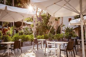 Kfar Maccabiah Hotel and Suites