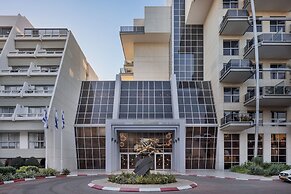 Kfar Maccabiah Hotel and Suites