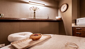 Kfar Maccabiah Hotel and Suites