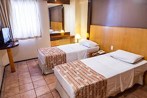 Plaza Praia Suites