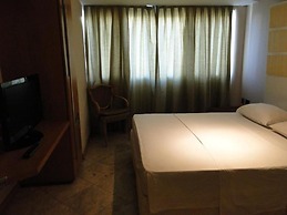 Plaza Praia Suites