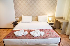 Plaza Praia Suites