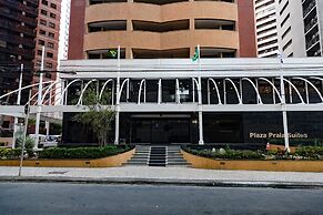 Plaza Praia Suites