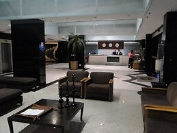 Plaza Praia Suites