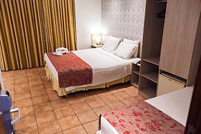 Plaza Praia Suites